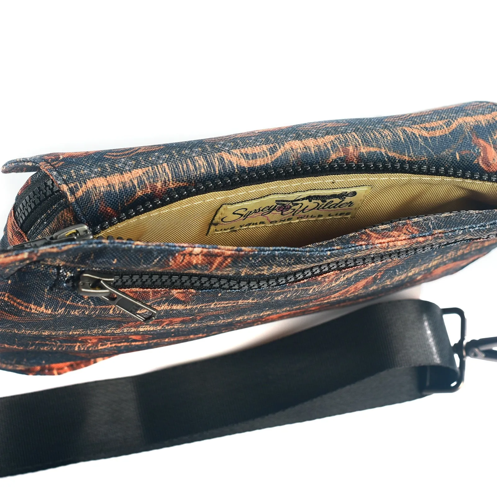 Born to Roam Hip Bag
