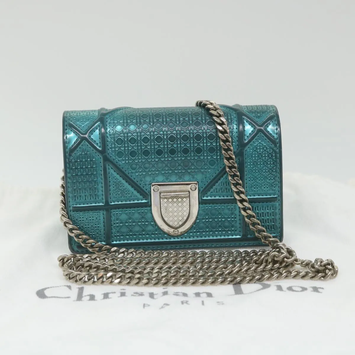 CHRISTIAN DIOR Chain Shoulder Bag Patent leather Light Blue Auth bs9340