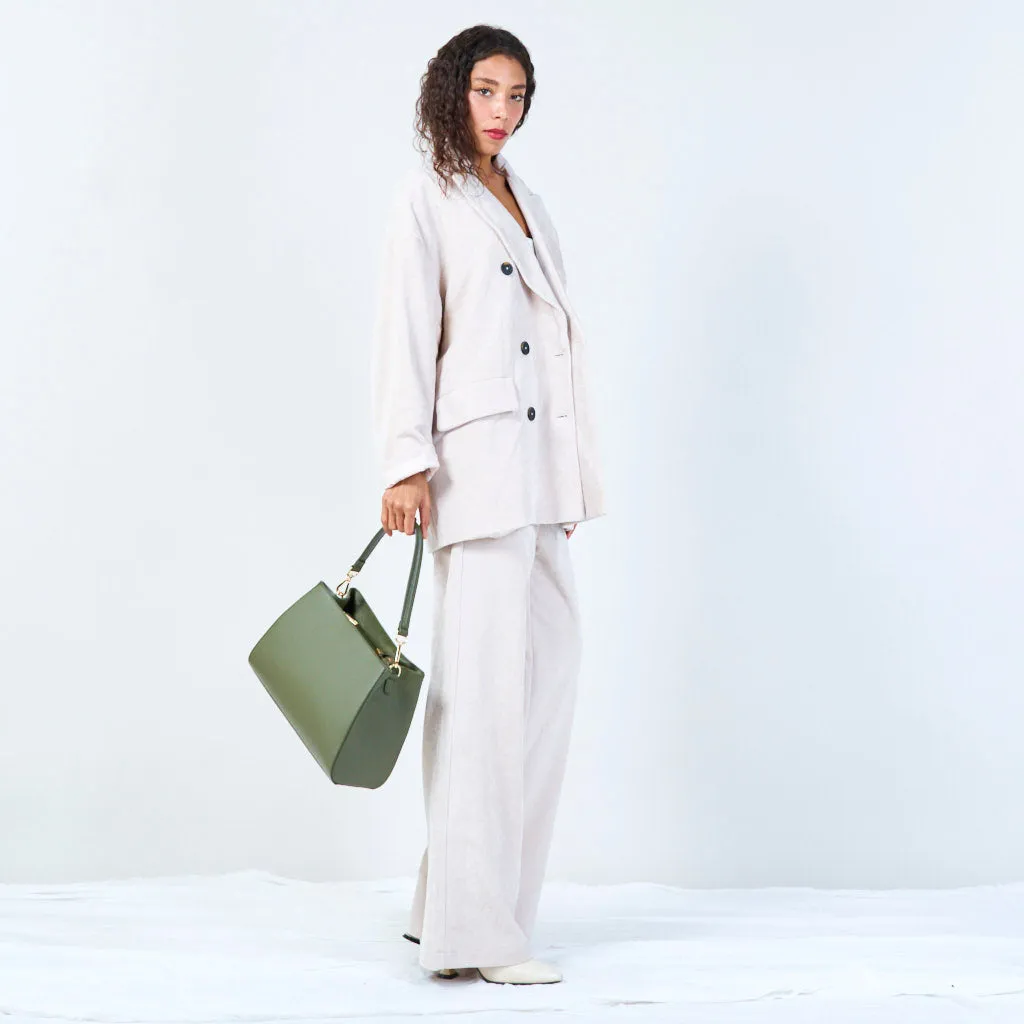 Structured leather handbag with top handle wholesale